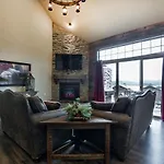 Luxury Lakefront Villa Huge Pool Kayaks 2Mi To Silver Dollar City