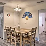 Centrally Located Brandon Condo With Pool Access