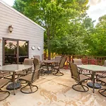 Ramada By Wyndham Branson