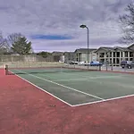 Resort Condo With Patio, 5 Mi To Branson Landing!