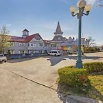 Oyo Hotel Branson Victorian Palace