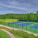 Walk-In Resort Condo, Near Silver Dollar City