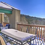 Modern Retreat With Deck And Mtn Views Near Sdc!