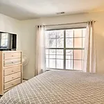 Branson Vacation Rental With Sunroom And Water Views