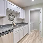 Apartment With Patio, 4 Mi To Silver Dollar City!