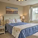 Branson Condo On Golf Course With Pool Access!