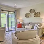 Pet-Friendly Branson Retreat With Pool And Golf Access