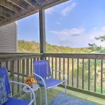 Branson Apartment With Pool - 5 Mi To Marvel Cave!