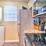 Branson Condo With Large Patio About 3 Mi To The Strip!