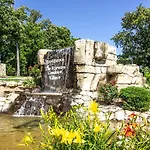 Pools Sleeps 10 Close To 76 Silver Dollar City 0502
