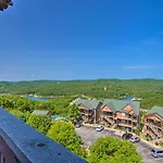 Luxe Branson Retreat With Mtn Views And Pool Access!