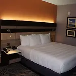 La Quinta By Wyndham Branson