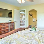 Branson Condo With Pool Access - Walk To Strip!