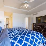 B 32-1 Spacious Villa Close To Pool