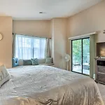 Pet-Friendly Branson Condo Walk To The Strip