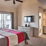 Family-Friendly Branson Condo With Resort Perks!