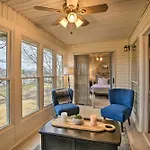 Branson Condo With Pool And Golf Course Views!