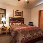 Two Bedroom Villa In The Heart Of Branson!
