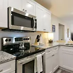 Branson\'S Newest Gem: City View Condo,Patio & Pool