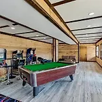 White Wing Resort Cabin 2
