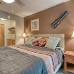 Pointe Royale Condo Retreat In Branson