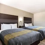 Rodeway Inn Branson, Brick House