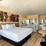 Days Inn By Wyndham Branson Near Theatre District-57641