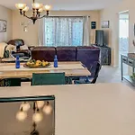 Royale Retreat