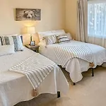 Royale Retreat