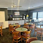Celebrity Inn
