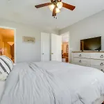 Branson Retreat With Pool Access About 3 Mi To Dtwn