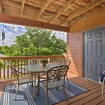Branson Getaway With Balcony And Resort Amenities!