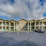 Branson Condo Ideally Located 3 Miles To Downtown!