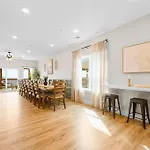 Luxury Lakefront: 9Br/8.5Ba, Views, Peak Comfort