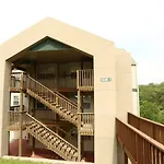 No Steps Eagles Nest Condo With Pool And Hot Tub And Lake Views Next To Sdc