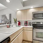 Branson Condo With Resort Amenities And Marina Views!