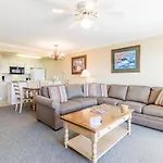 Branson Condo On Table Rock With Lake Views And Pool And Wifi Near Silver Dollar City