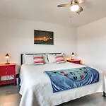 Branson Retreat With Balcony Near Silver Dollar City