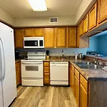 Celebrity Inn