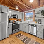 Serenity - 60 Ridge Lane