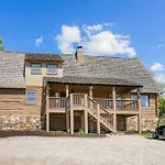 216 Ridge Lane