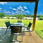 Rolling Hills Retreat