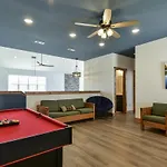 Blue Water Lodge