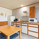 Artilla Cove Cabin 3 - Lake Views -Outdoor Pool