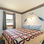 Artilla Cove Cabin 2 - Lake Views - Outdoor Pool