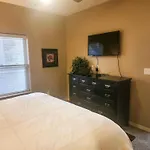 Luxury Lakeside Living--Free Attraction Tickets--Beautiful Views - Mj126