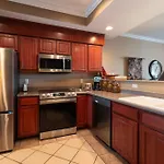 Golf View - Elevator - Central Branson - Free Attraction Tickets -L7-5