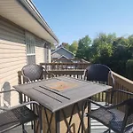 2Br Cozy Condo - Centrally Located - Steps Required - Free Tickets Included