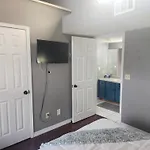 2Br Cozy Condo - Centrally Located - Stairs Required - Free Tickets Included - Fc1-5