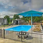 Branson Condo With On-Site Golf Course Access!